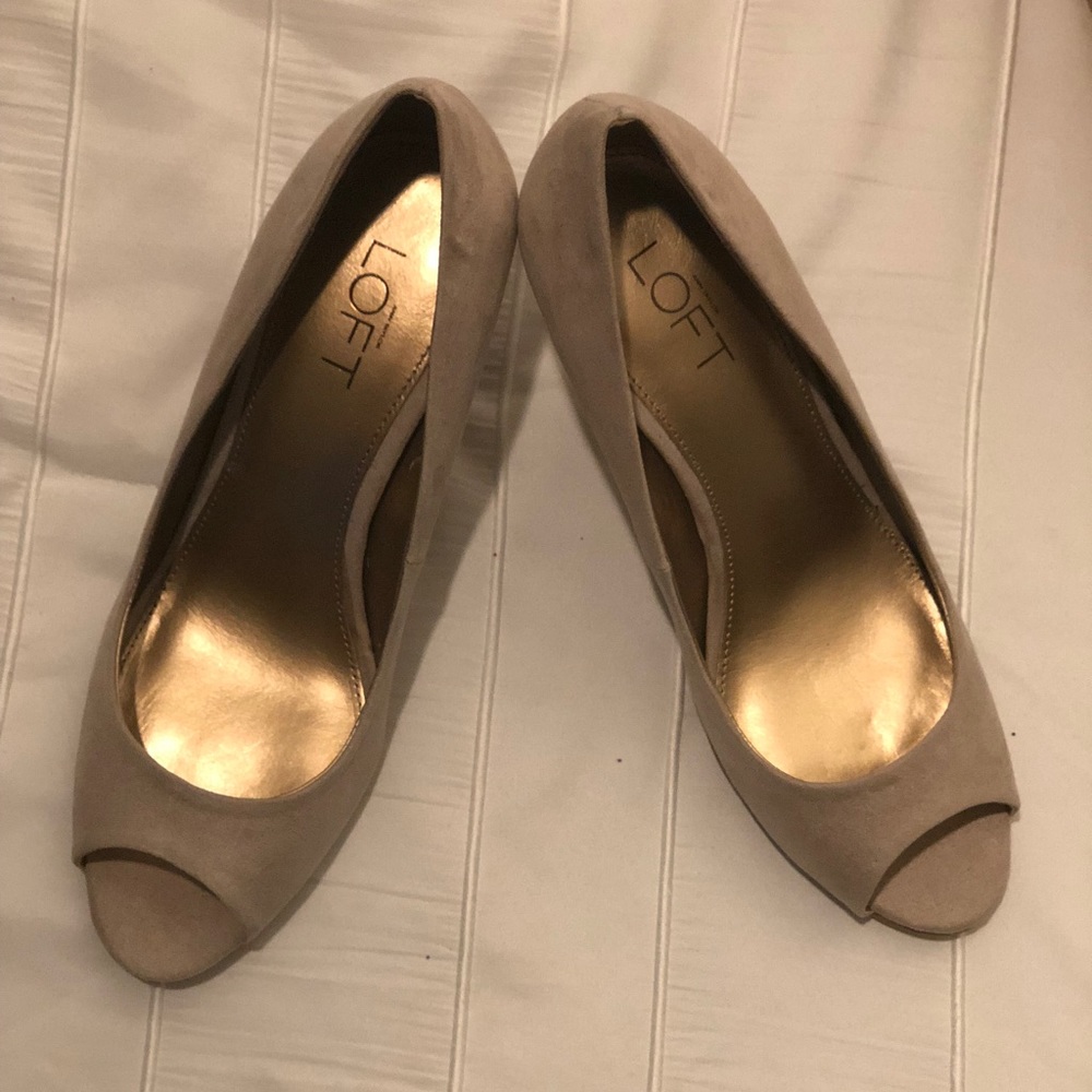 Any Taylor Loft Pumps